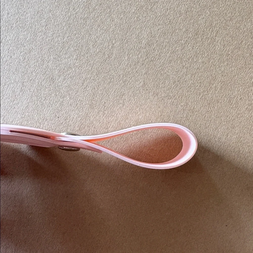 Apple AirTag Holder in color soft Pink silicone material NWOT - Picture 3 of 4